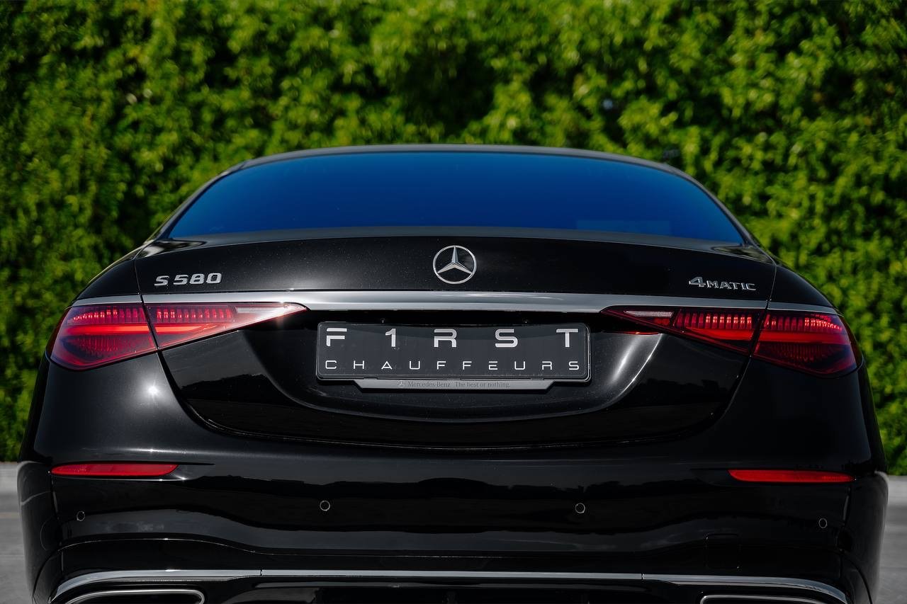 Mercedes-Benz S-Class 580